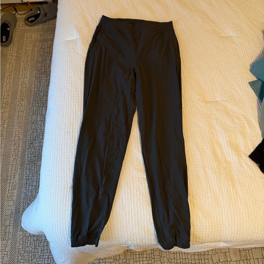 Lululemon joggers
